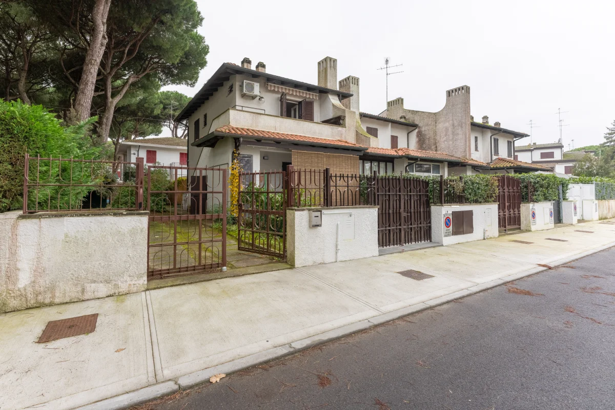 lido spina villetta in vendita, zona centro, grande giardino, ristrutturata a nuovo! 